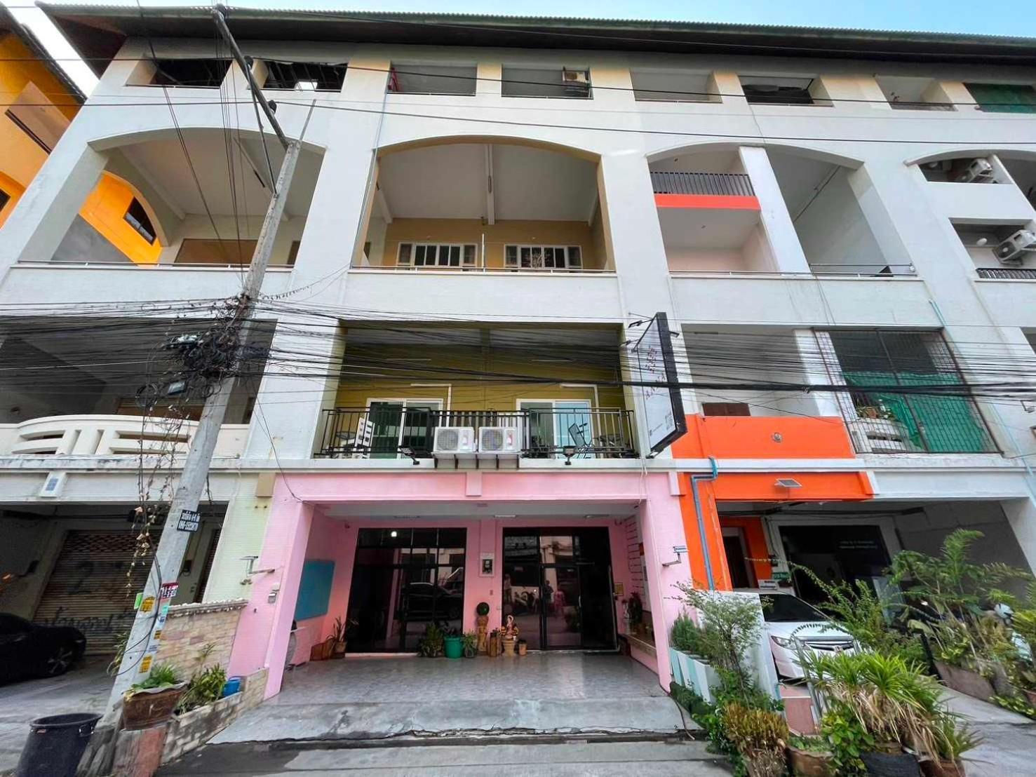 Oyo 75486 Anna Residence Jomtien Ngoại thất bức ảnh