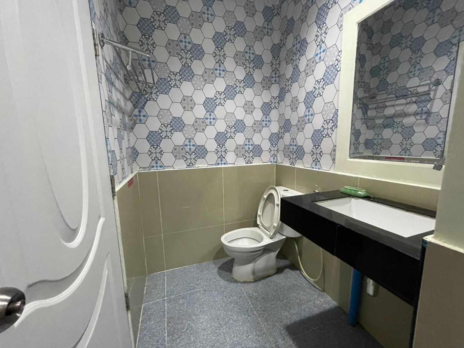 Oyo 75486 Anna Residence Jomtien Ngoại thất bức ảnh