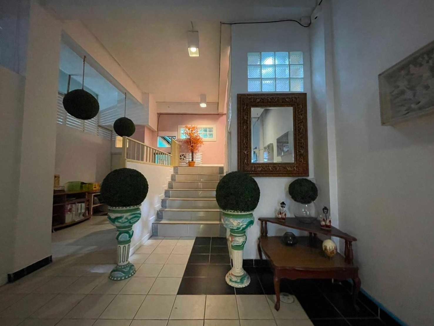 Oyo 75486 Anna Residence Jomtien Ngoại thất bức ảnh