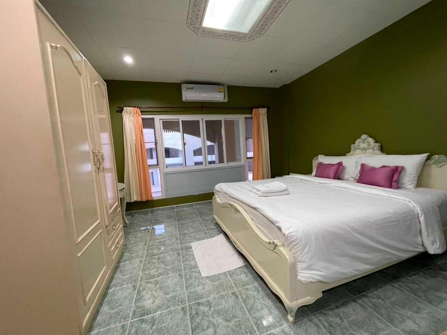Oyo 75486 Anna Residence Jomtien Ngoại thất bức ảnh