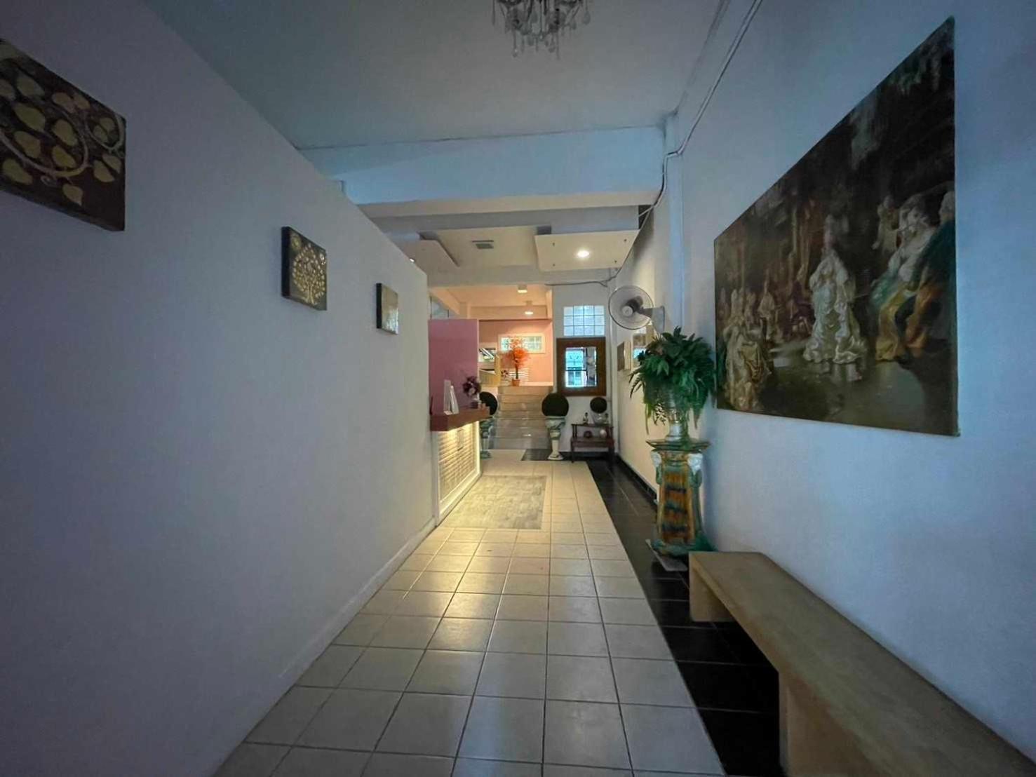 Oyo 75486 Anna Residence Jomtien Ngoại thất bức ảnh