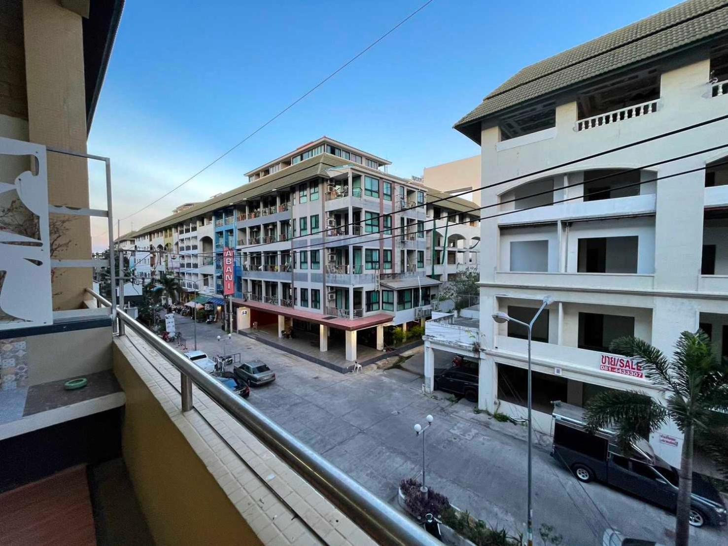 Oyo 75486 Anna Residence Jomtien Ngoại thất bức ảnh