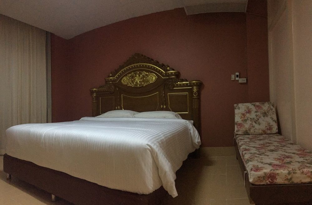 Oyo 75486 Anna Residence Jomtien Ngoại thất bức ảnh